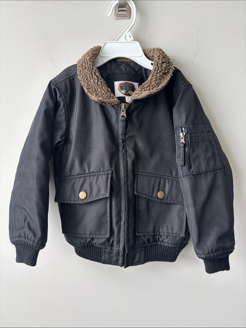 Outdoor Kids by Bass Pro Shops Black Jacket with Tan Sherpa Collar Boys Sz 3T